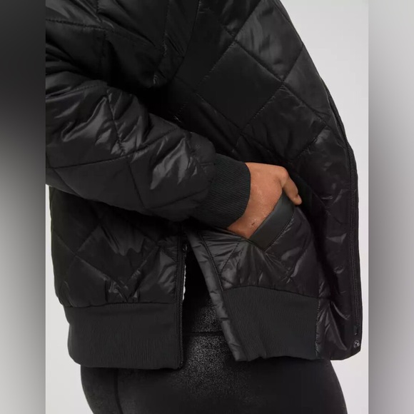 OFFLINE By Aerie Sherpa Lined Puffer Bomber Jacket - Size Small - Picture 3 of 7